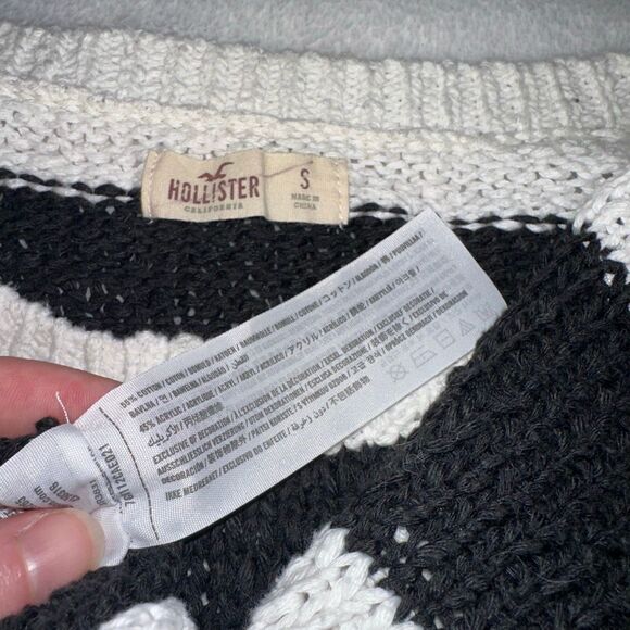 Hollister Size Small Black White Stripe Crop Sweater Intentionally Distressed - Picture 6 of 9